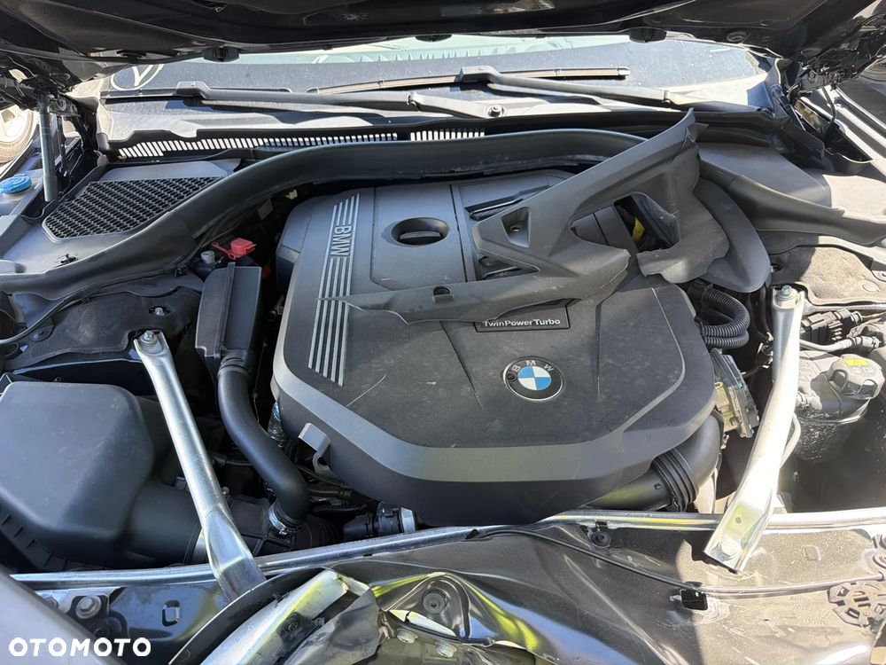BMW Seria 8 - 33