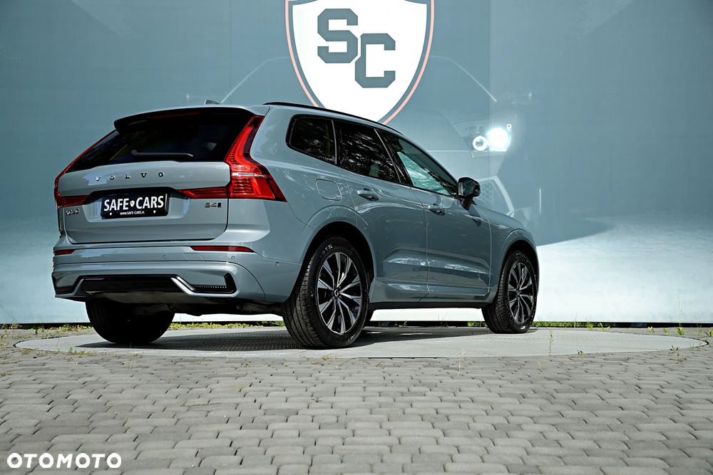 Volvo XC 60 B4 D AWD Plus Dark - 9
