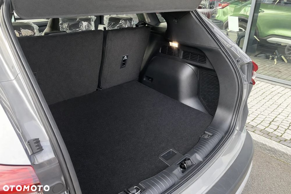 Ford Kuga 2.5 FHEV FWD Titanium - 10
