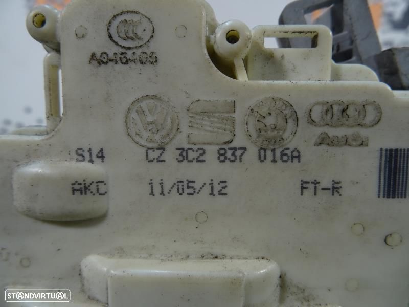 Fecho Da Porta Frente Direita Volkswagen Passat (3C2)  3C2837016a / 3C - 7