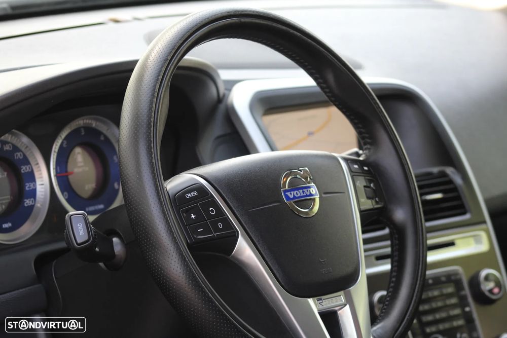 Volvo XC 60 2.0 D4 R-Design 139g Start/Stop - 29