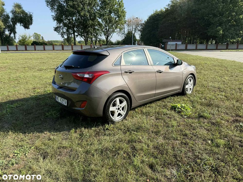Hyundai i30 1.4 Trend - 4