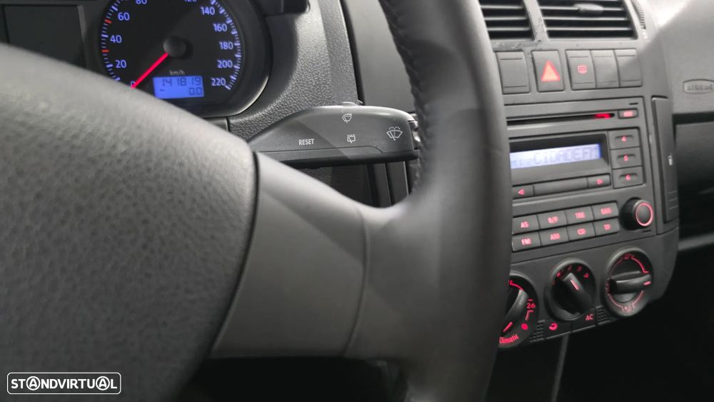 VW Polo 1.2 Confortline - 23