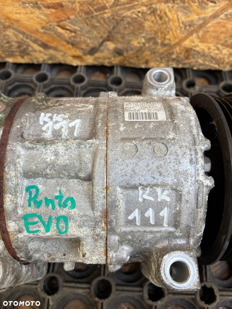 FIAT GRANDE PUNTO EVO SPRĘŻARKA KOMPRESOR KLIMATYZACJI ORYGINALNY 55194880 - 2