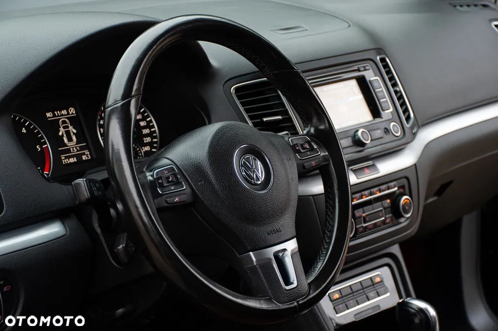 Volkswagen Sharan 2.0 TDI Highline DSG - 24