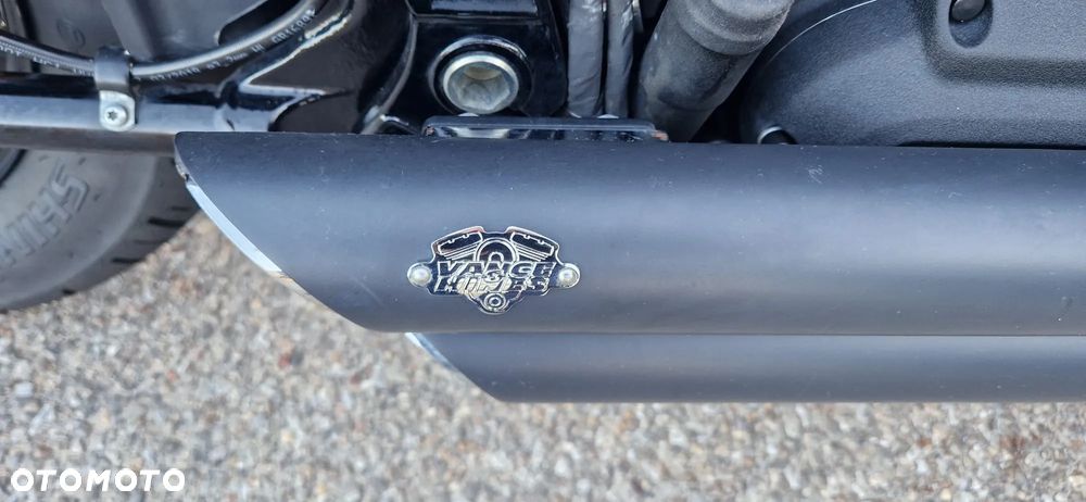 Harley-Davidson Dyna Street Bob - 7