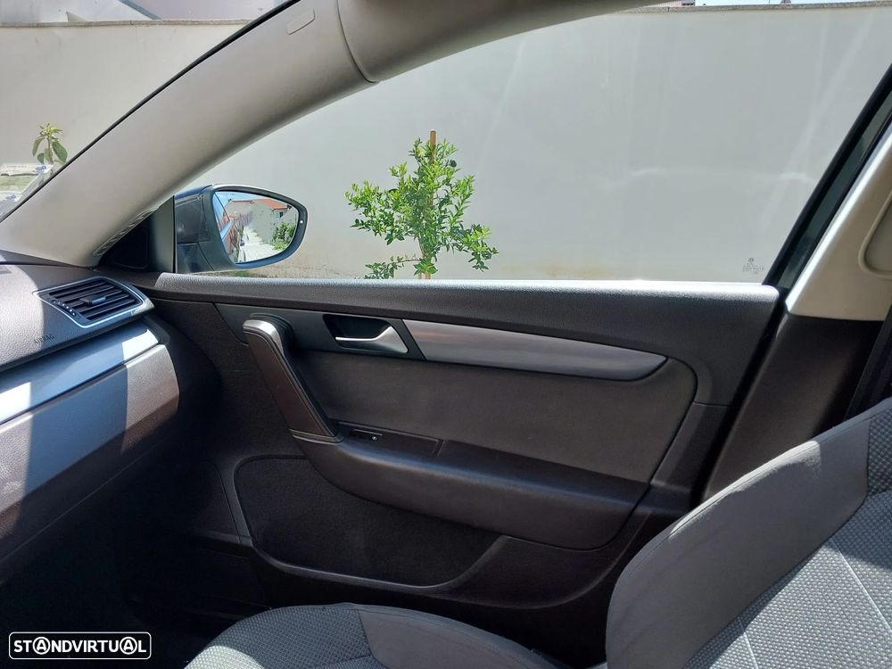 VW Passat Variant 2.0 TDI 4M Highline - 2