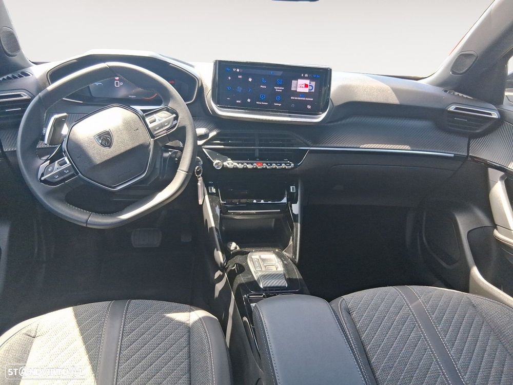 Peugeot 2008 - 10