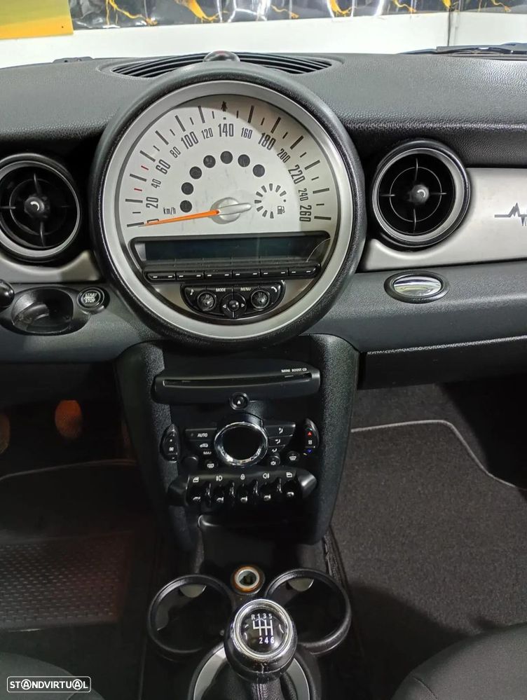 MINI 3 Portas - 16