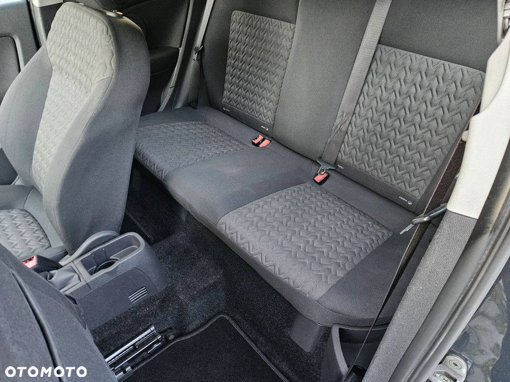 Opel Corsa 1.4 16V Active - 11