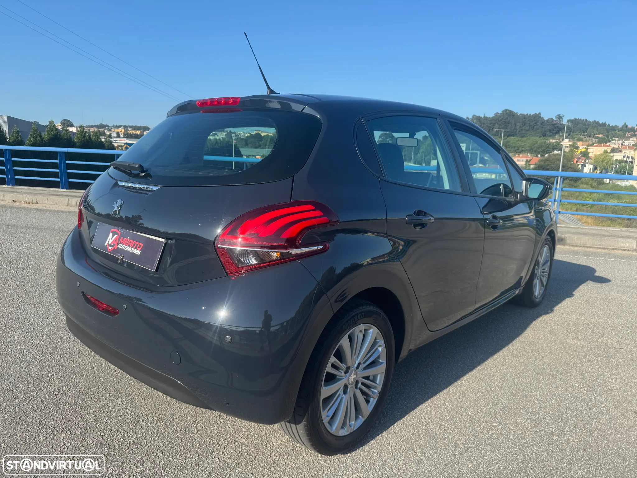 Peugeot 208 PureTech 68 Like - 3