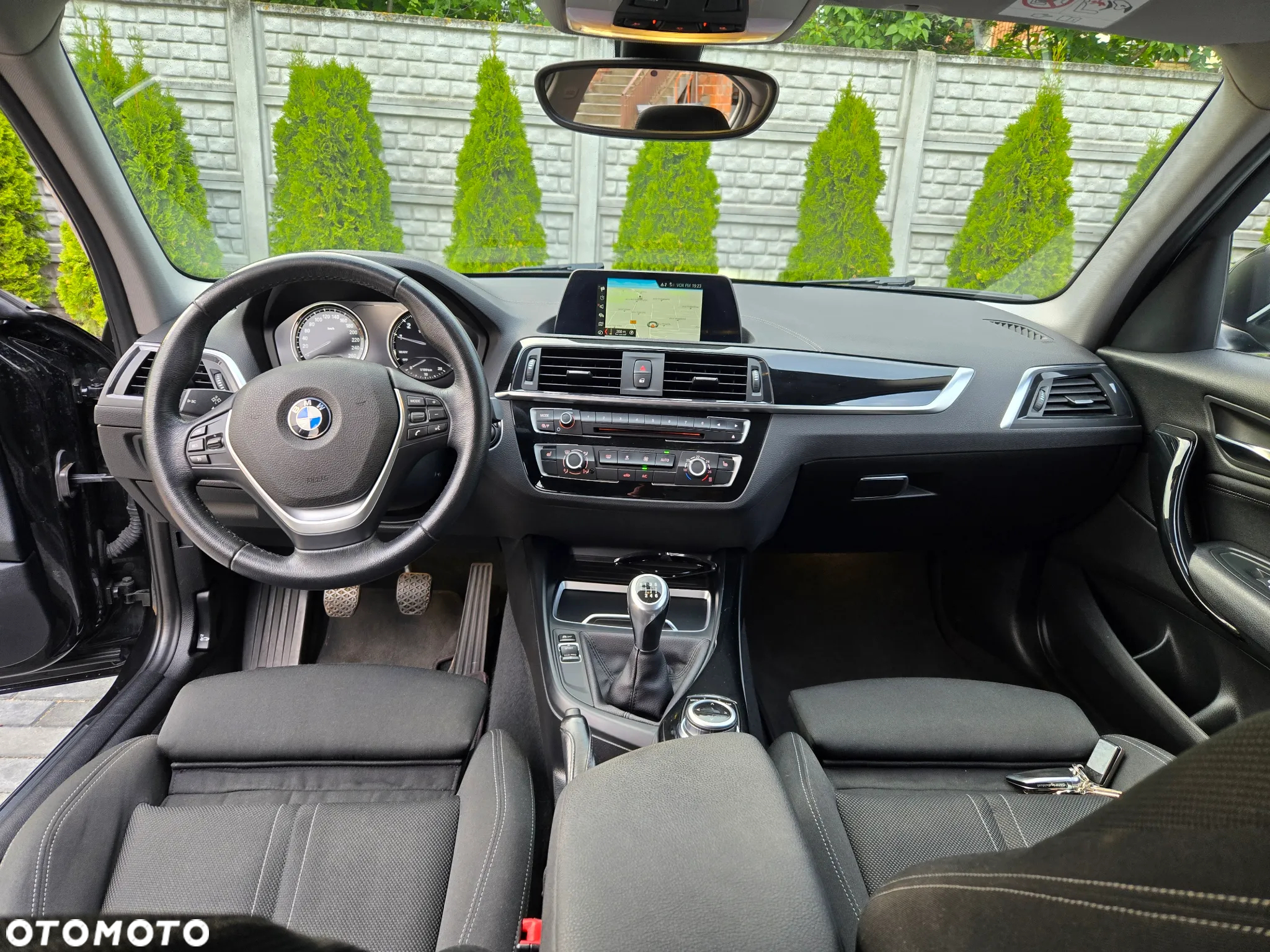 BMW Seria 1 118i GPF Sport Line Shadow - 12