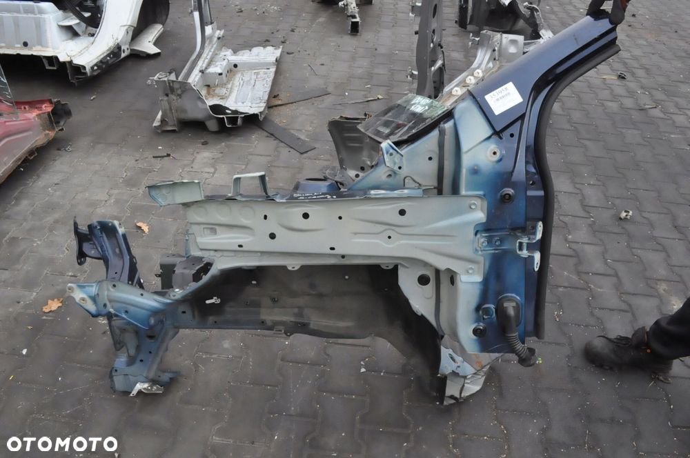 SUZUKI S-CROSS 2023r ĆWIARTKA PODŁUŻNICA LEWY PRZÓD - 1