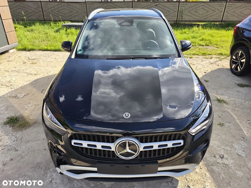 Mercedes-Benz GLA 200 7G-DCT Progressive - 12