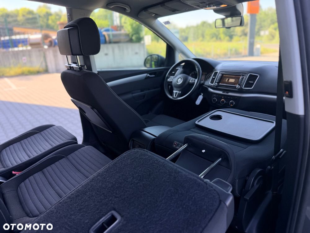 Volkswagen Sharan - 23