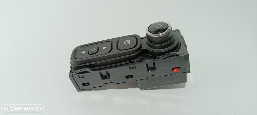 CONTROLE DO SISTEMA DE ÁUDIO / RÁDIO CD SMART FORFOUR ELECTRIC DRIVE (453.091) - 2