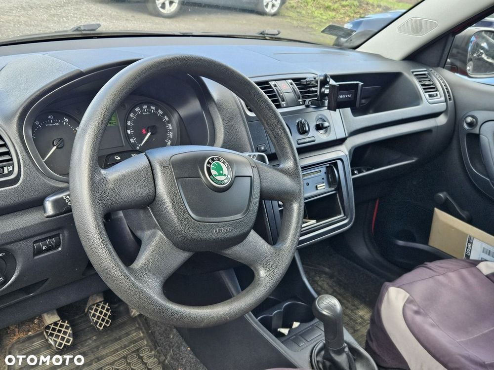 Skoda Fabia - 11