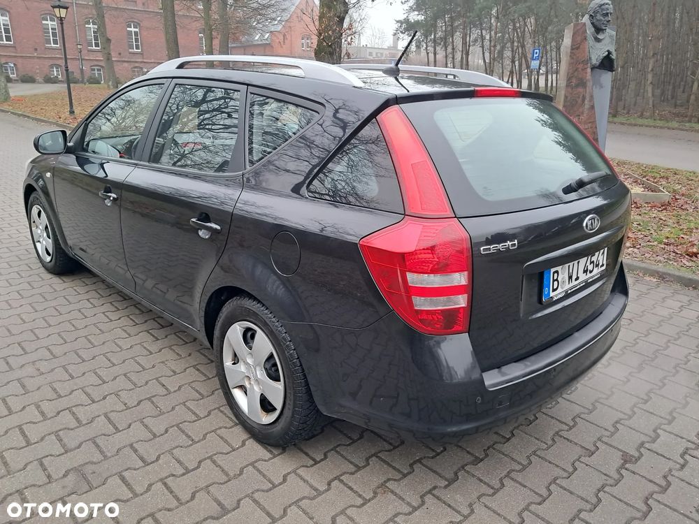 Kia Ceed - 5