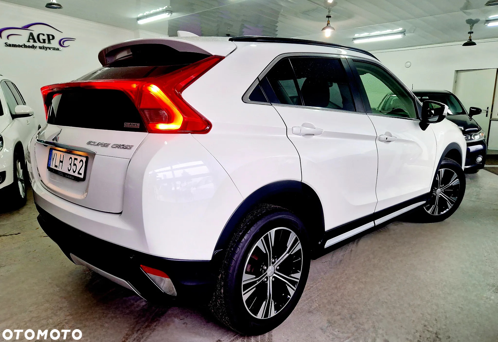 Mitsubishi Eclipse Cross 1.5 T-MIVEC 4WD CVT Diamant+ - 3