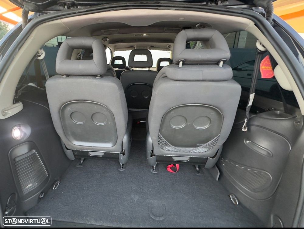 VW Sharan 2.0 TDI Confortline - 10