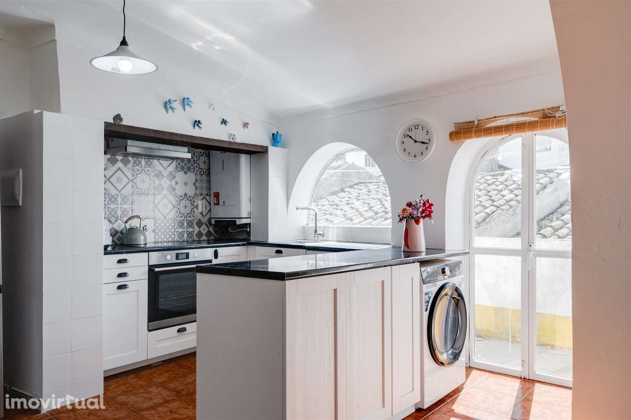 Andar de Moradia T2 com terraço no centro histórico de Évora - Grande imagem: 4/27