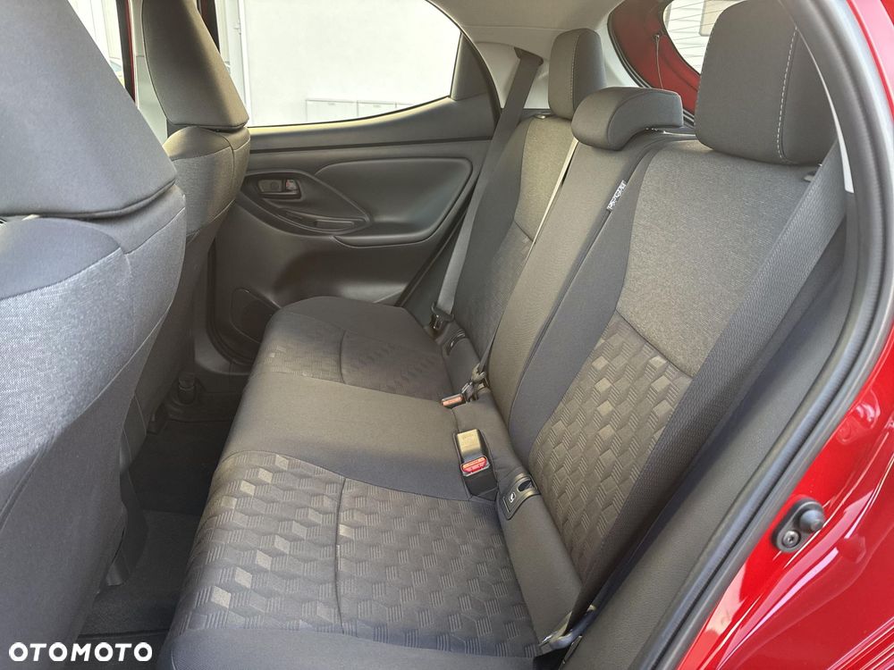 Toyota Yaris Hybrid 1.5 Style - 12