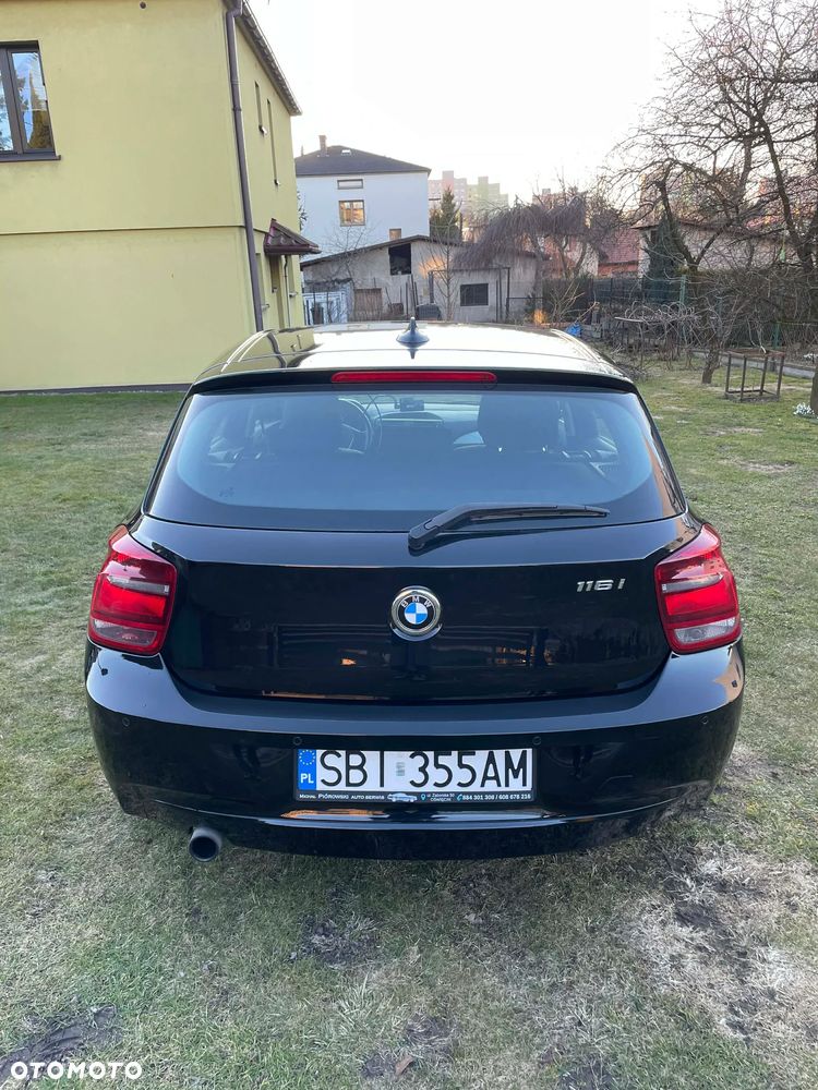 BMW Seria 1 116i - 12