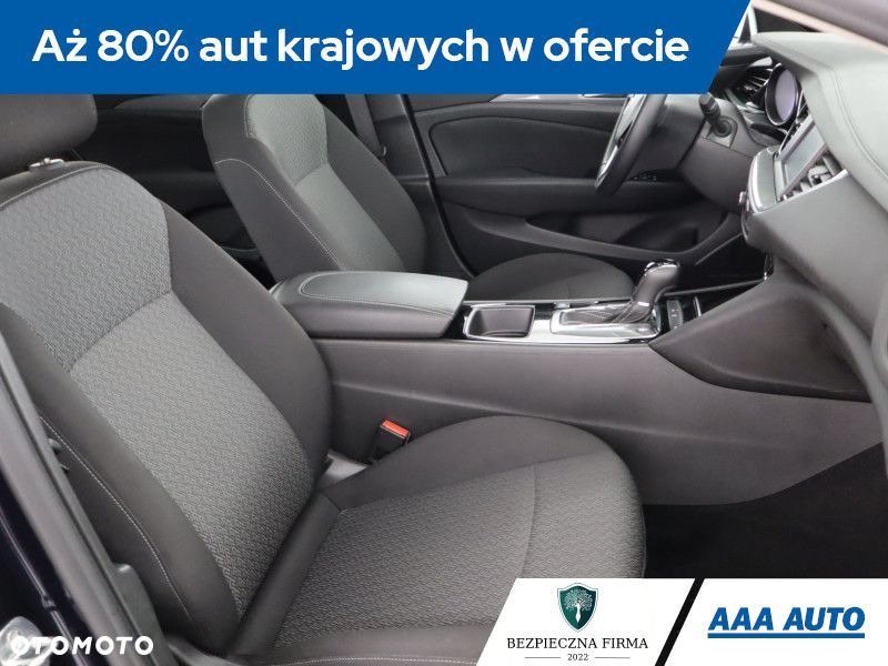 Opel Insignia - 11