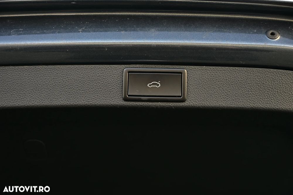 Skoda Octavia 2.0 TDI DSG Style - 37