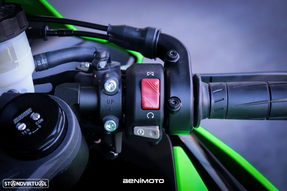 Kawasaki Ninja ZX-6R - 11