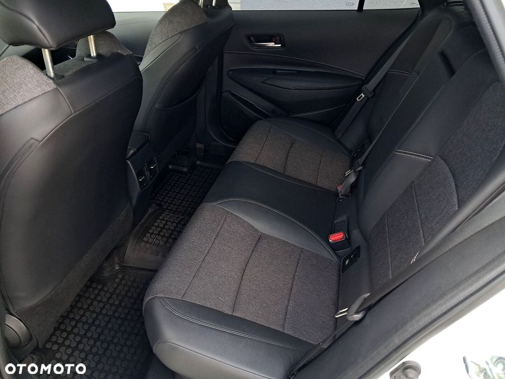 Toyota Corolla 1.8 Hybrid Style - 14