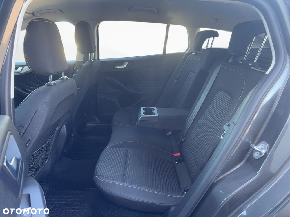 Ford Focus - 23