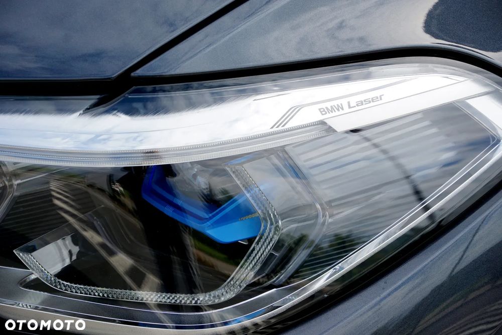 BMW X5 M M50i - 14