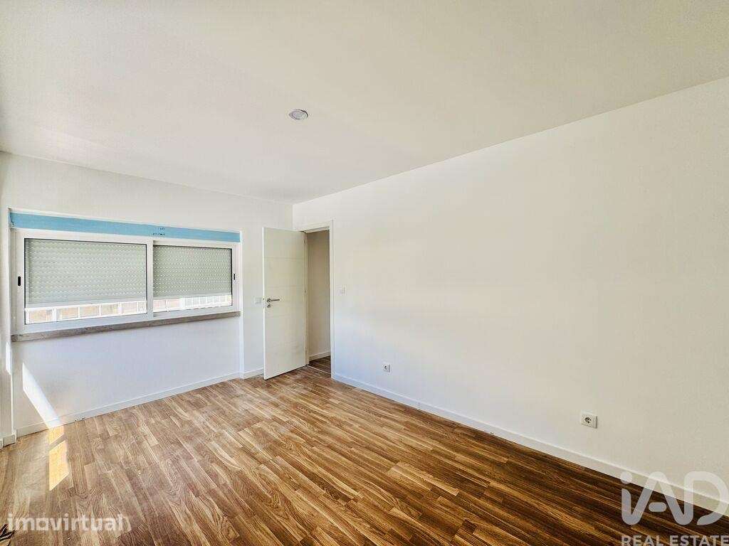Casa / Villa T4 em Laranjeiro e Feijó de 210 m2 - Grande imagem: 5/8
