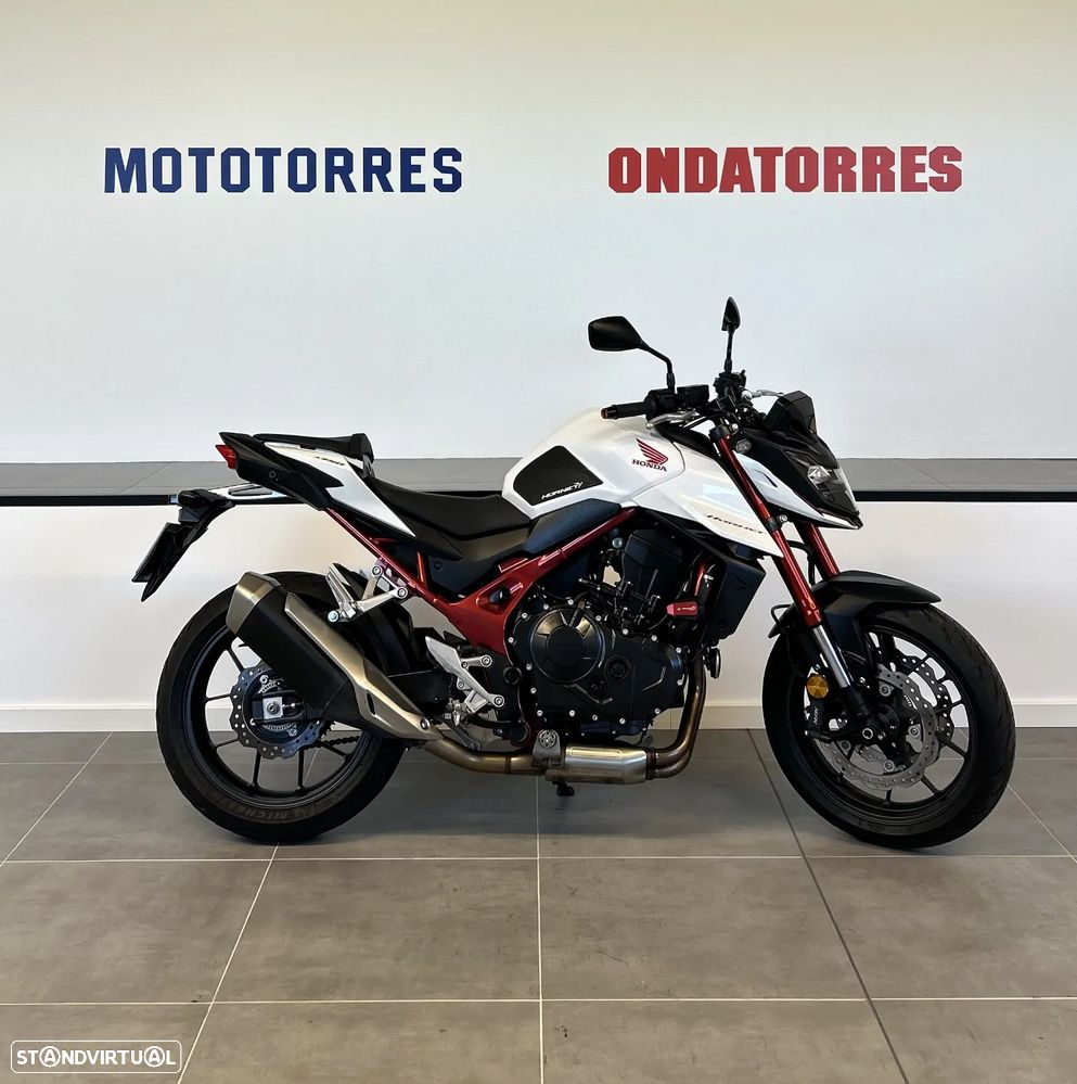 Honda CB 750 HORNET - 1