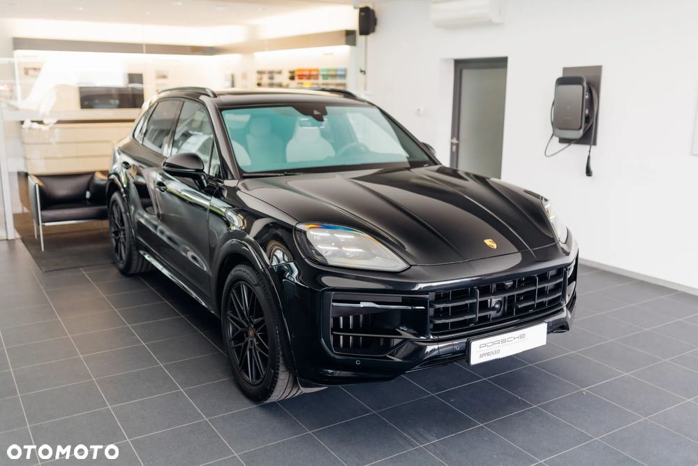 Porsche Cayenne GTS - 6