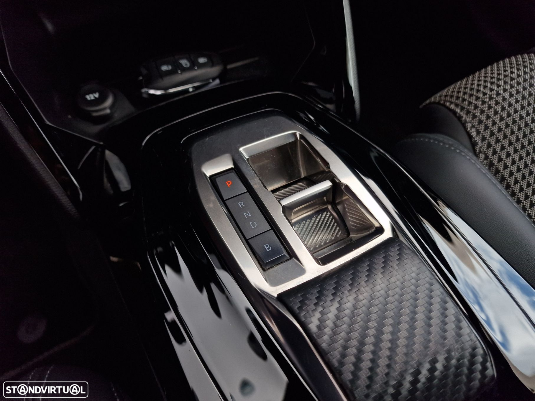 Peugeot e-208 50 kWh GT - 29