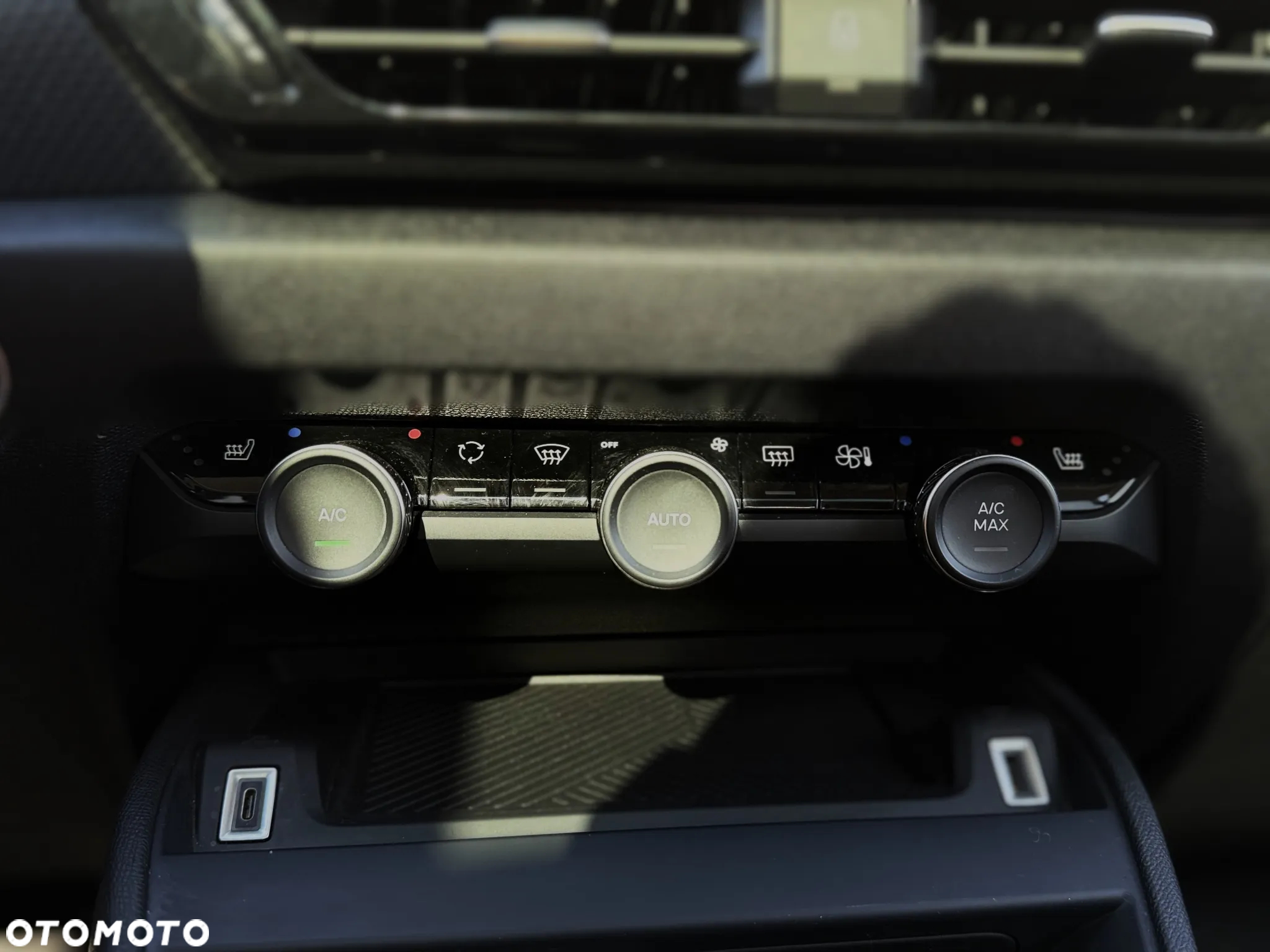 Citroën C4X 1.2 PureTech Shine S&S EAT8 - 19
