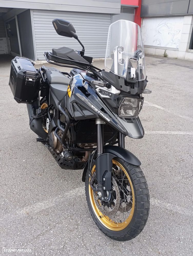 Suzuki v-strom - 11