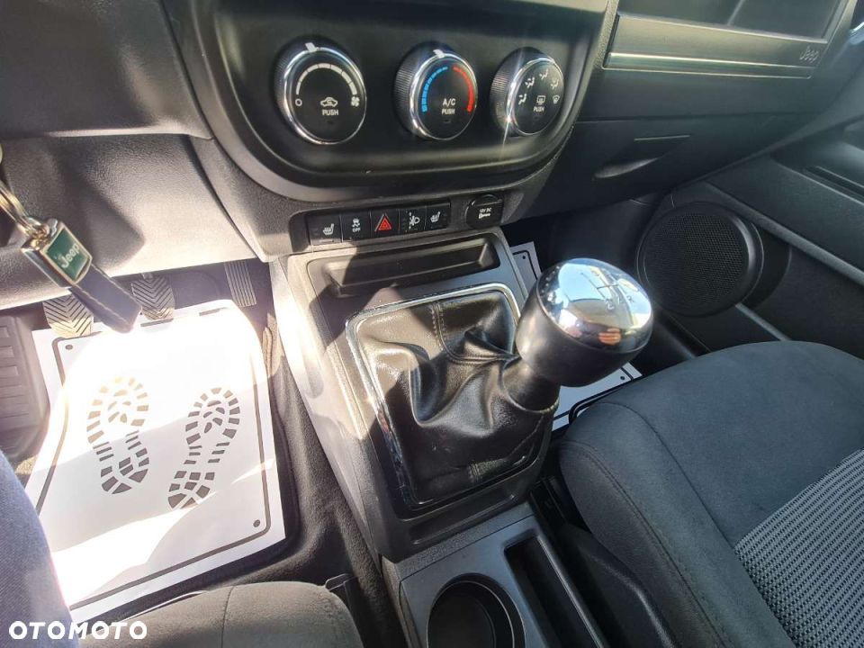 Jeep Compass 2.0 4x2 Limited - 13
