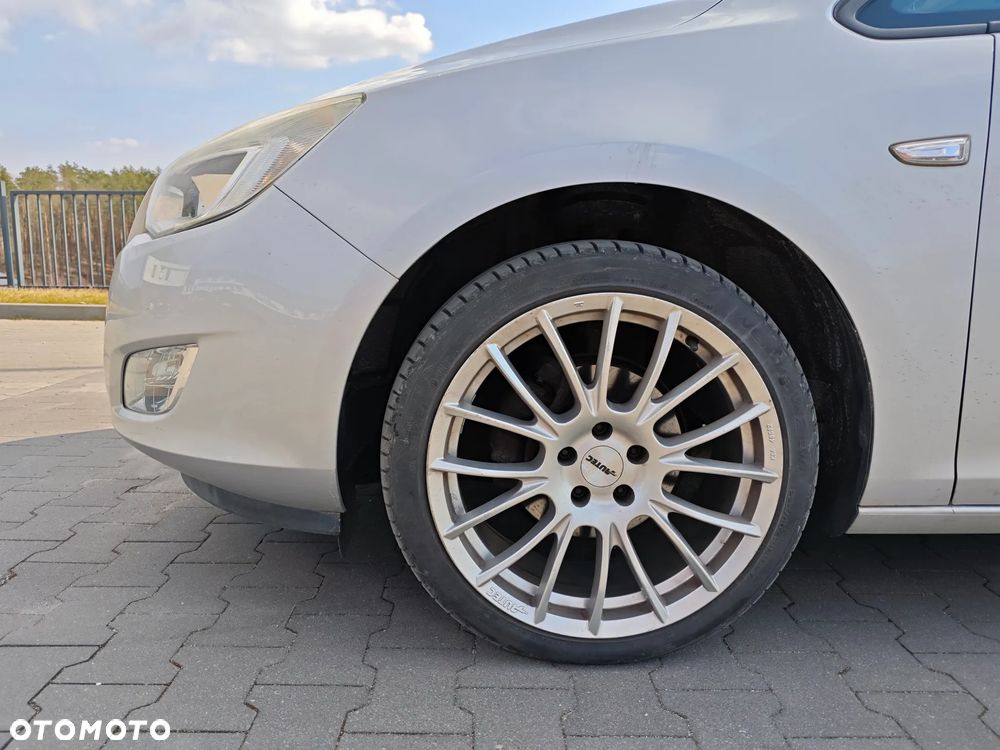 Opel Astra 1.4 Turbo - 9