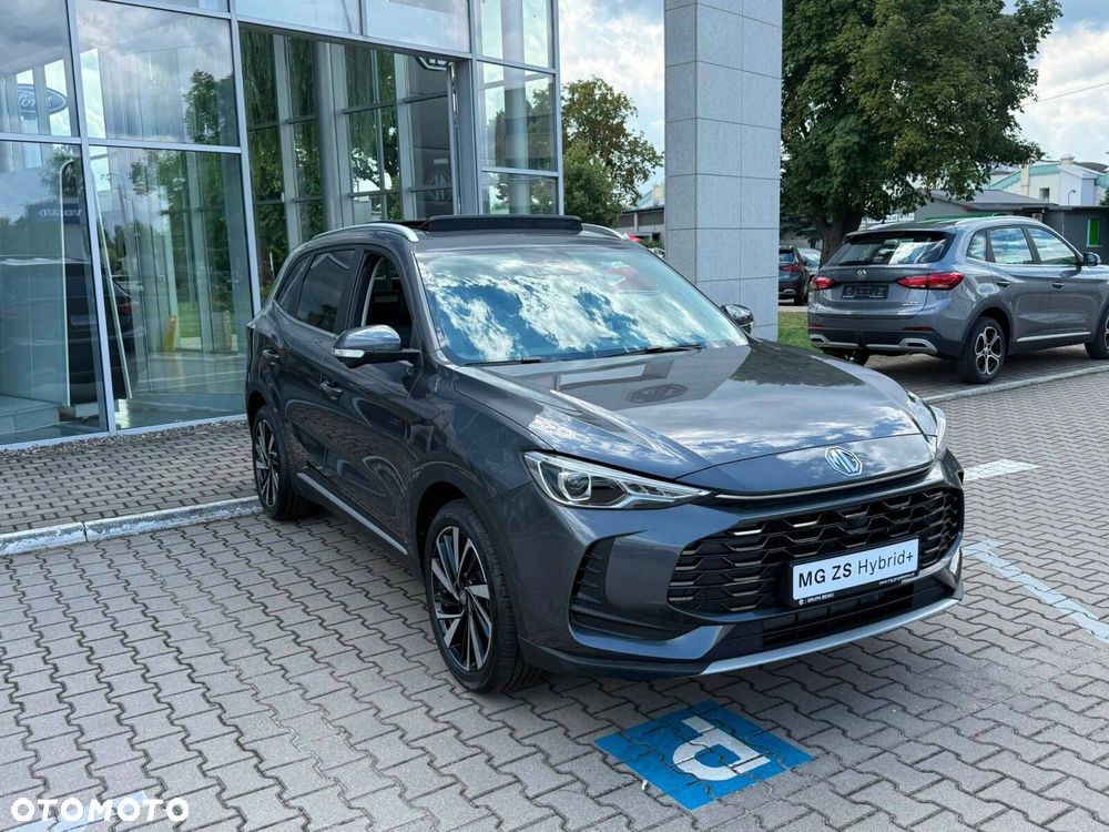 MG ZS Hybrid+ - 4