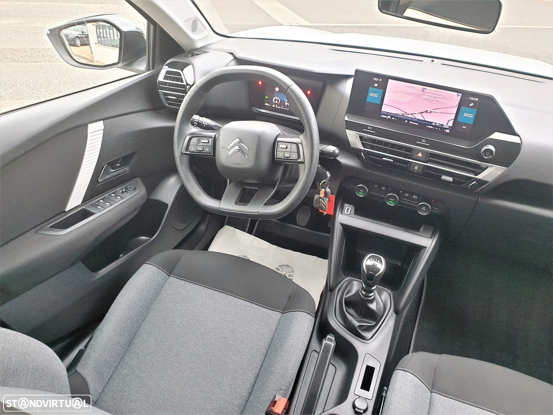 Citroën C4 BlueHDi 110 Stop&Start FEEL PACK - 17
