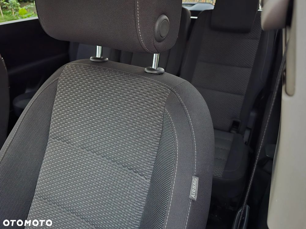 Volkswagen Touran 1.4 TSI BMT Comfortline - 25