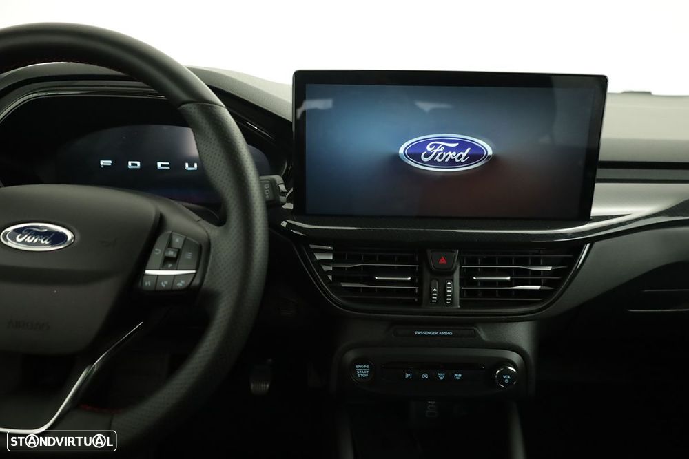 Ford Focus 1.0 EcoBoost MHEV ST-Line X - 9