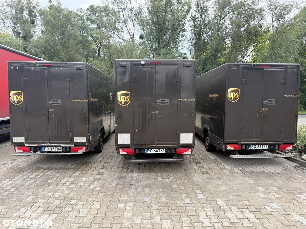 Mercedes-Benz Sprinter - 17