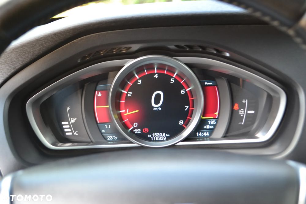 Volvo V40 - 35