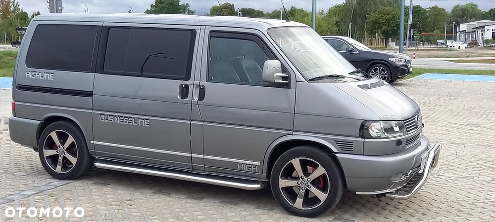 Volkswagen Caravelle - 3
