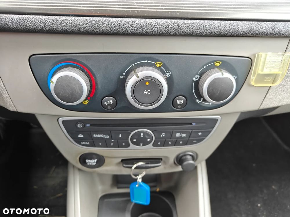 Renault Megane 1.6 16V 100 Expression - 15