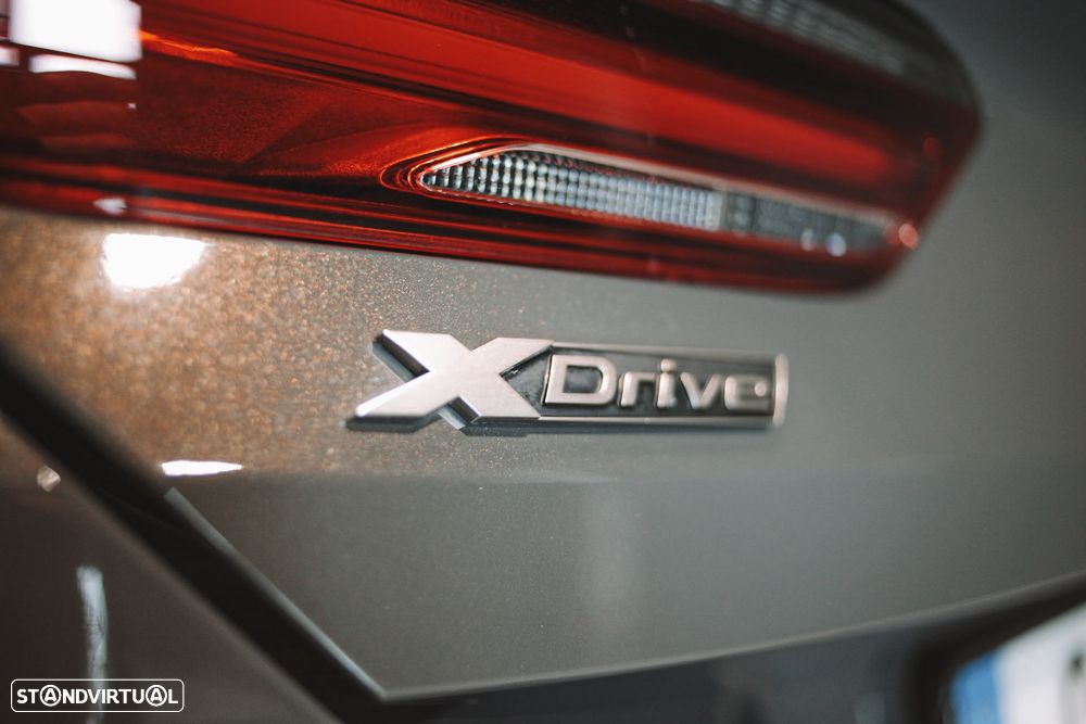BMW M850i xDrive - 4